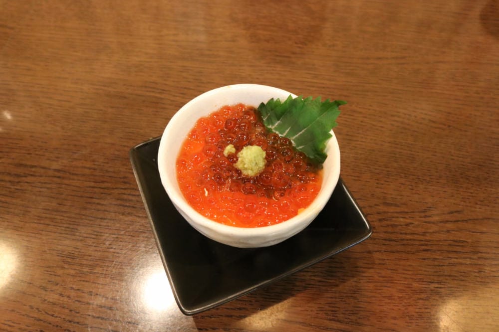 東京燒肉 炭火燒豚丼専門北海道十勝帶廣的烤肉飯有沒有龍飛出來