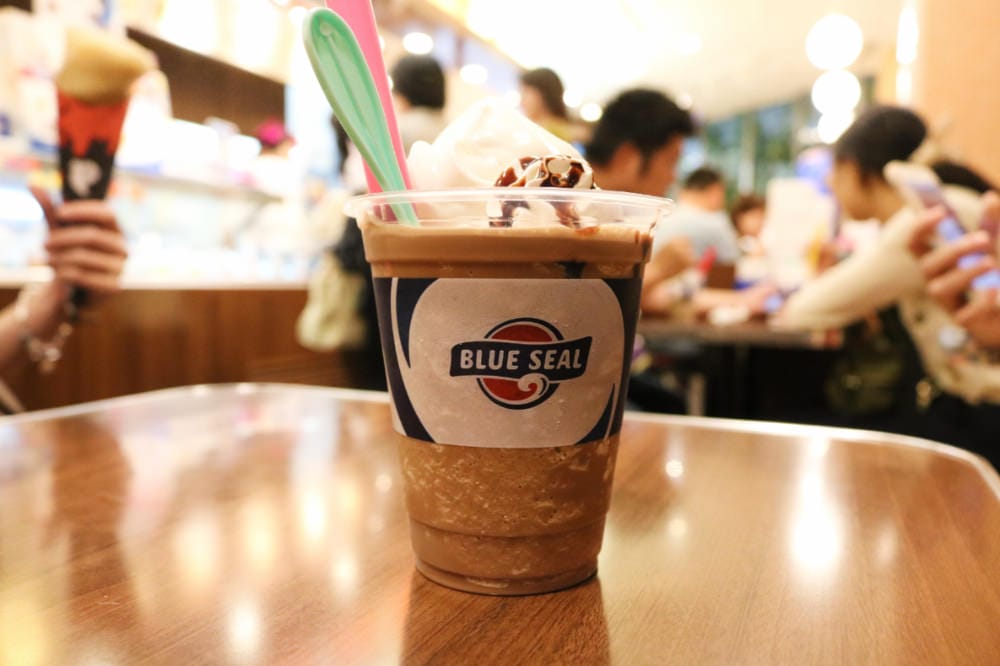 沖繩甜點BLUE SEAL 冰淇淋在地口味值得一吃