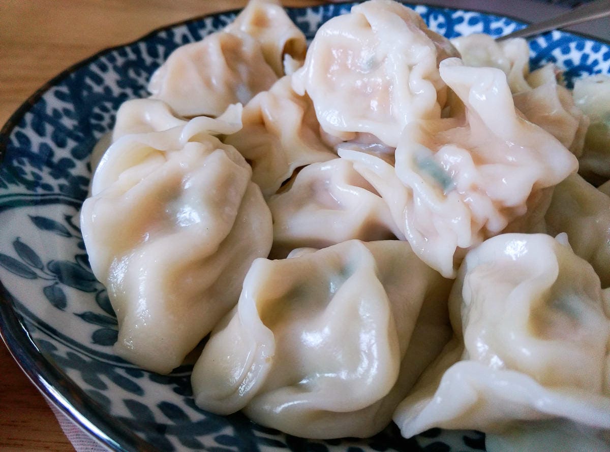 內湖水餃 東湖山河麵館水餃料多平價又耐吃