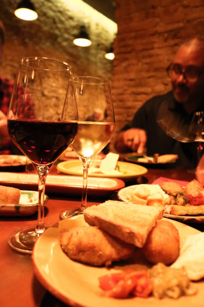 西班牙巴塞隆納美食Tapas在地人帶路佛朗明哥舞秀一晚打盡