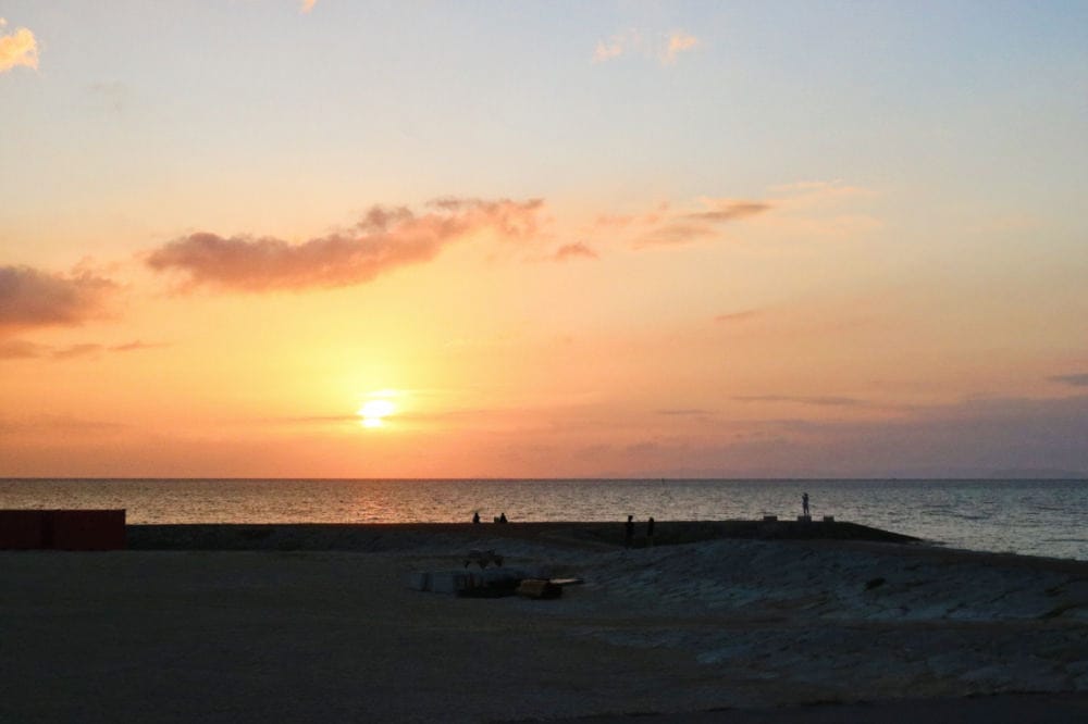 沖繩咖啡館看日落Resort Cafe KAI - 第1張圖 沖繩咖啡館看日落Resort Cafe KAI