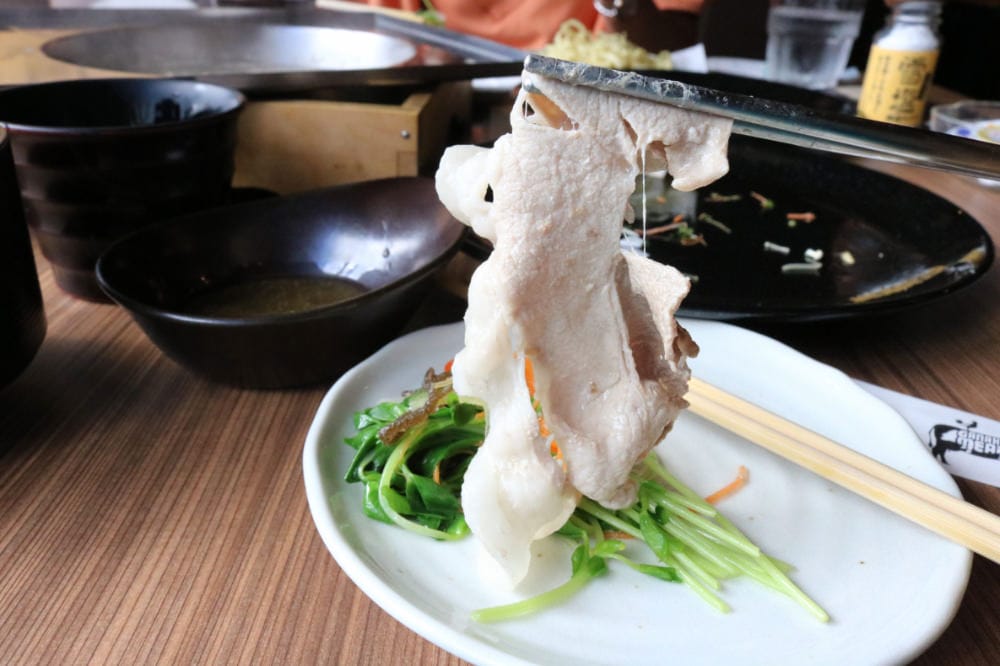 沖繩阿古豬專賣想吃鍋與炸豬排就在 我那霸豚肉店