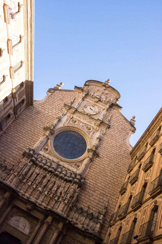 巴塞隆納蒙塞拉特修道院美食Tapas葡萄酒莊半日遊