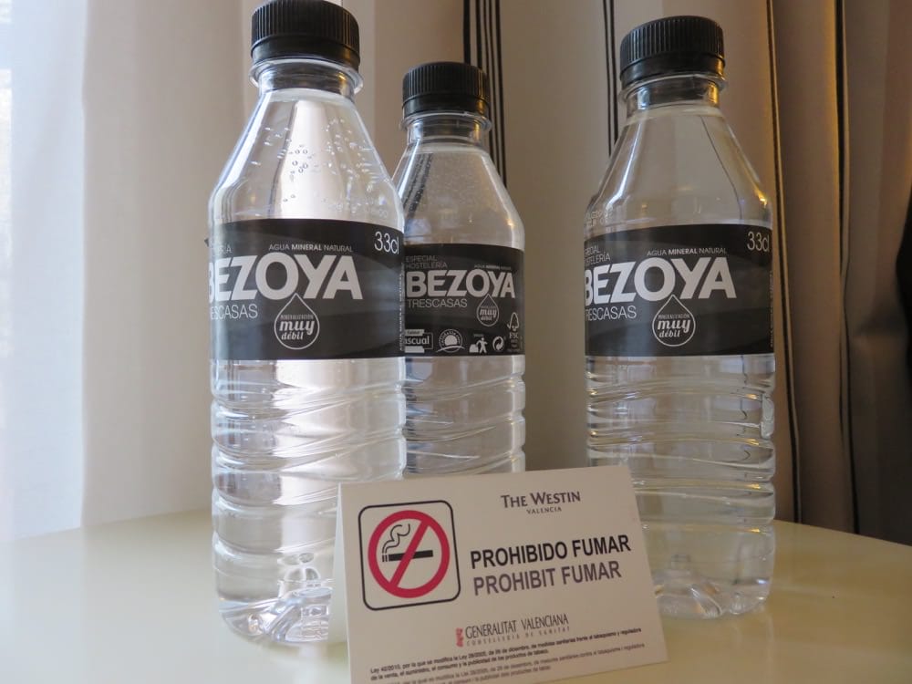 老蝦說西班牙 自由行攻略 機票交通預算飲水電壓網路