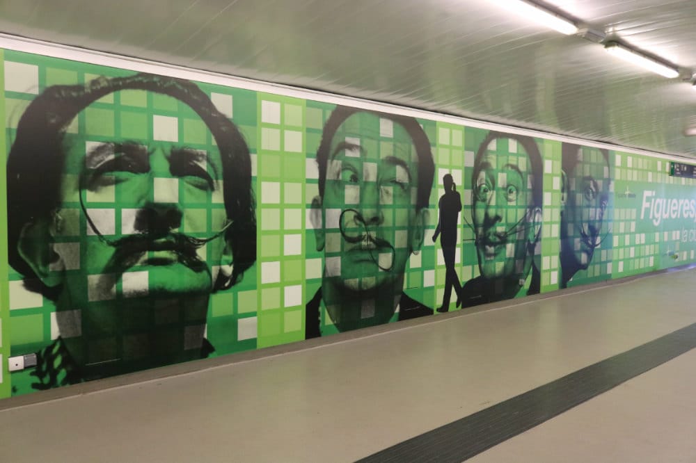 從巴塞隆納買車票搭高鐵到費格拉斯找達利