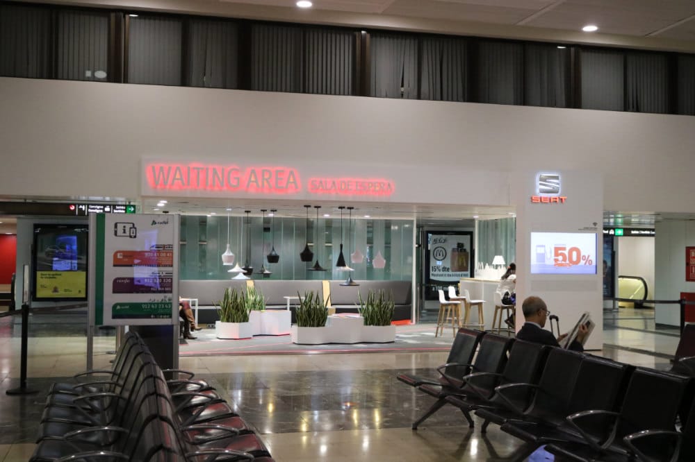 西班牙國鐵購票 巴塞隆納聖徒Sants車站Renfe現場買票搭車