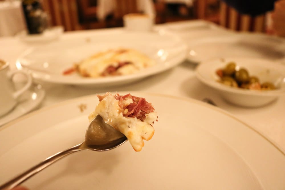 西班牙卡爾多納 西班牙國營旅館 Parador de Cardona 城堡餐廳