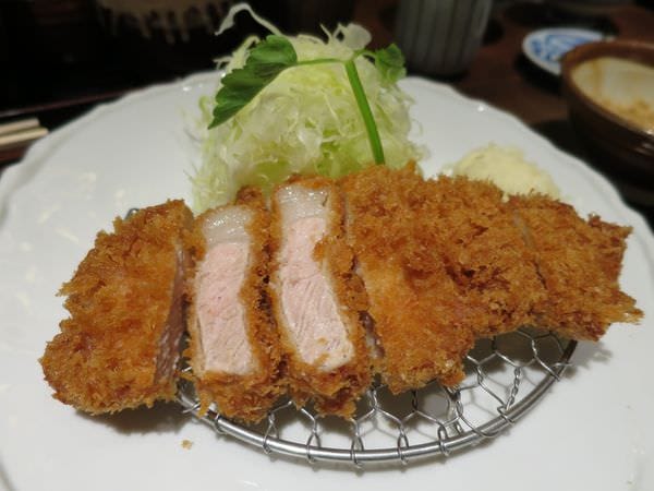 專欄|日本京阪賞櫻四天三夜 第二天 漫步世界遺產 嵐山天龍寺 渡月橋 中之島公園 廣川鰻魚 名代豬排 - 第26張圖 專欄|日本京阪賞櫻四天三夜 第二天 漫步世界遺產 嵐山天龍寺 渡月橋 中之島公園 廣川鰻魚 名代豬排