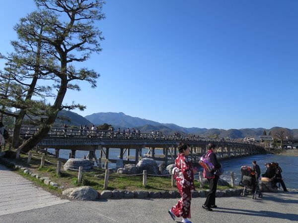 專欄|日本京阪賞櫻四天三夜 第二天 漫步世界遺產 嵐山天龍寺 渡月橋 中之島公園 廣川鰻魚 名代豬排 - 第7張圖 專欄|日本京阪賞櫻四天三夜 第二天 漫步世界遺產 嵐山天龍寺 渡月橋 中之島公園 廣川鰻魚 名代豬排