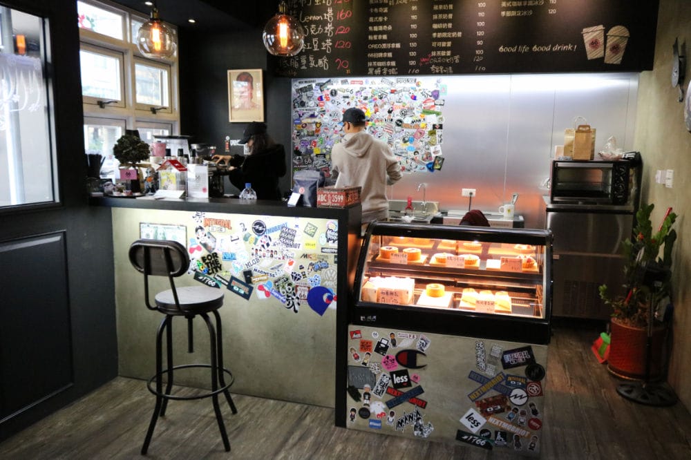 台中 咖啡66 Cafe 義式咖啡外帶店 好喝熱拿鐵 台中公園 - 第4張圖 台中 咖啡66 Cafe 義式咖啡外帶店 好喝熱拿鐵 台中公園