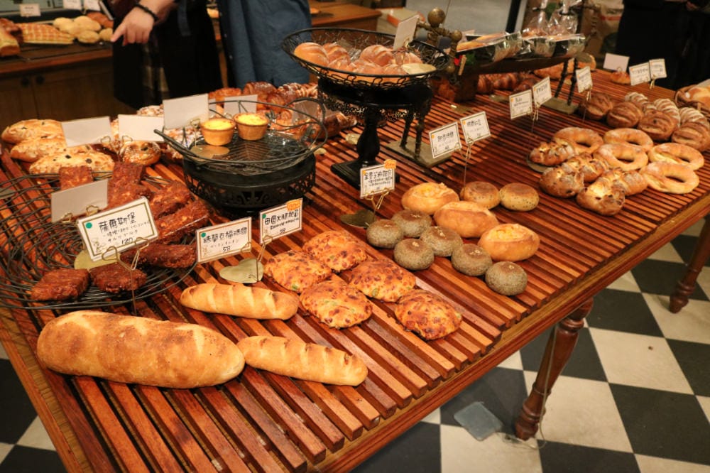 《台中》拉波兒麵包 蜂蜜吐司 可頌太好吃 真材實料人氣麵包 - 第5張圖 《台中》拉波兒麵包 蜂蜜吐司 可頌太好吃 真材實料人氣麵包