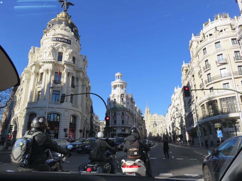 西班牙自駕租車注意 駕駛新手避免吃罰單 - 第1張圖 西班牙自駕租車注意 駕駛新手避免吃罰單