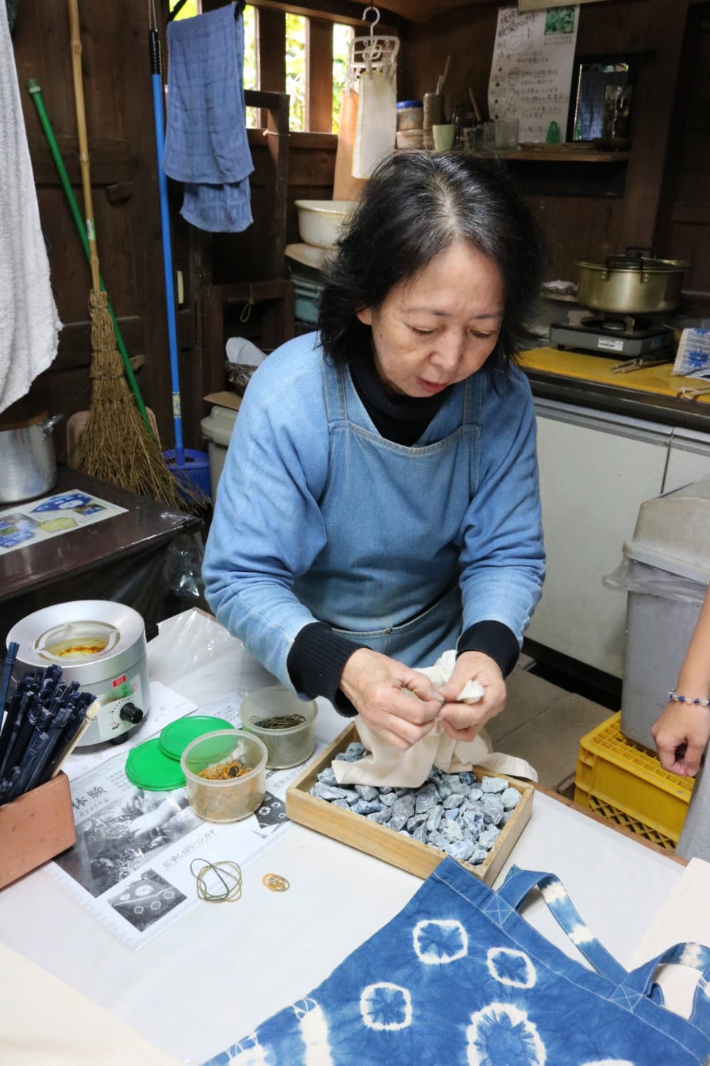 沖繩王國村傳統工藝藍染手作體驗 自己的布袋自己作