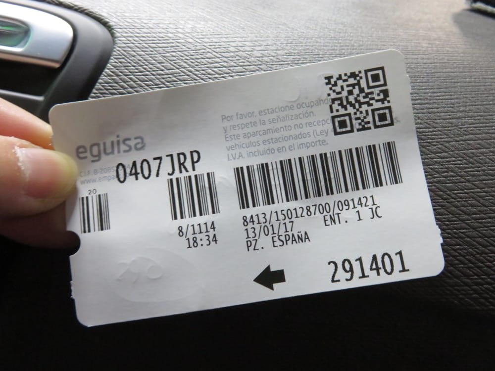 西班牙自駕停車方便嗎？租車自駕找車位不求人