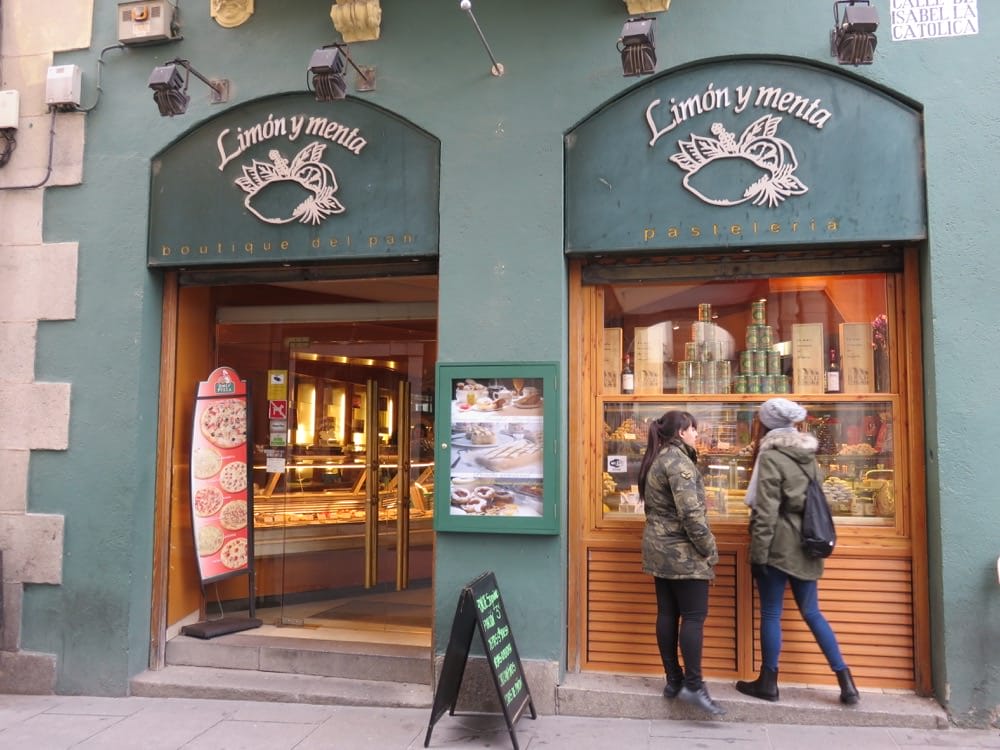 巴塞隆納旅館怎麼選 安全至上擴建區