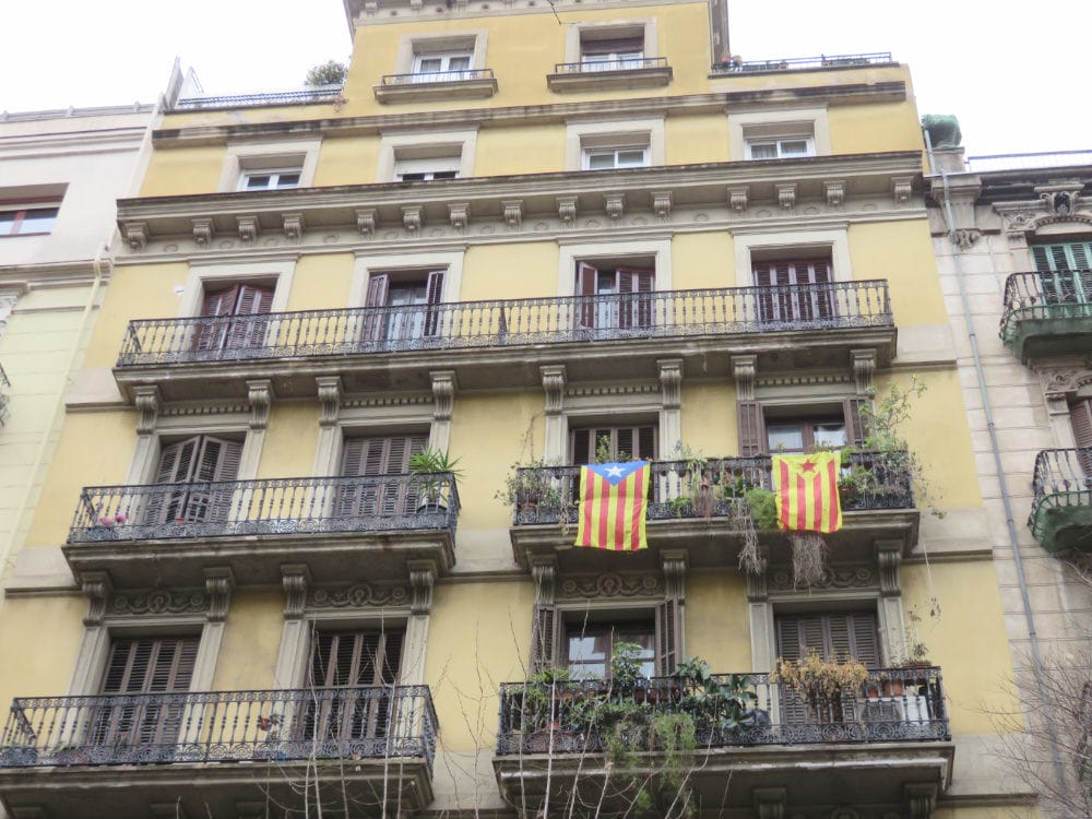 機場寄放行李 巴塞隆納與馬德里機場 行李寄放