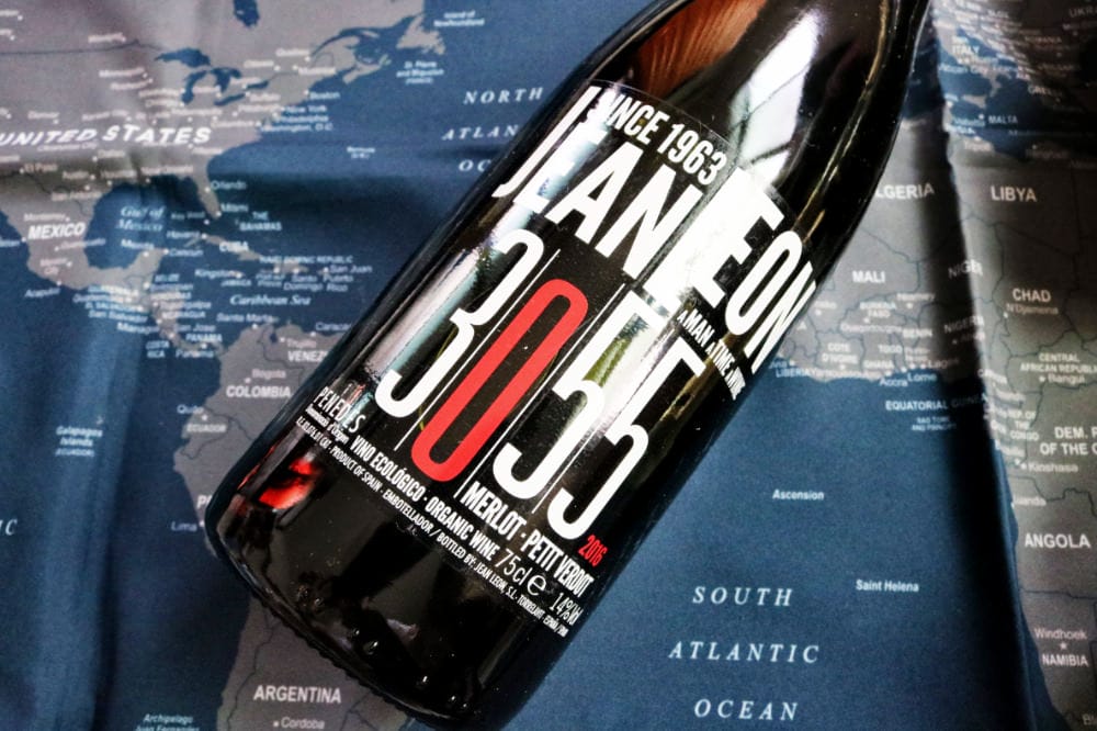 沒開瓶器開紅酒 只有瑞士刀照樣打開軟木塞 - 第1張圖 沒開瓶器開紅酒 只有瑞士刀照樣打開軟木塞