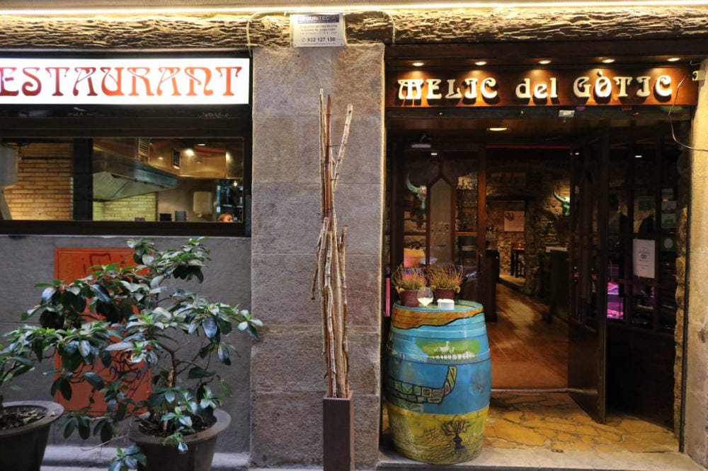 巴塞隆納美食 名氣超旺每日特餐Melic del Gotic燒烤