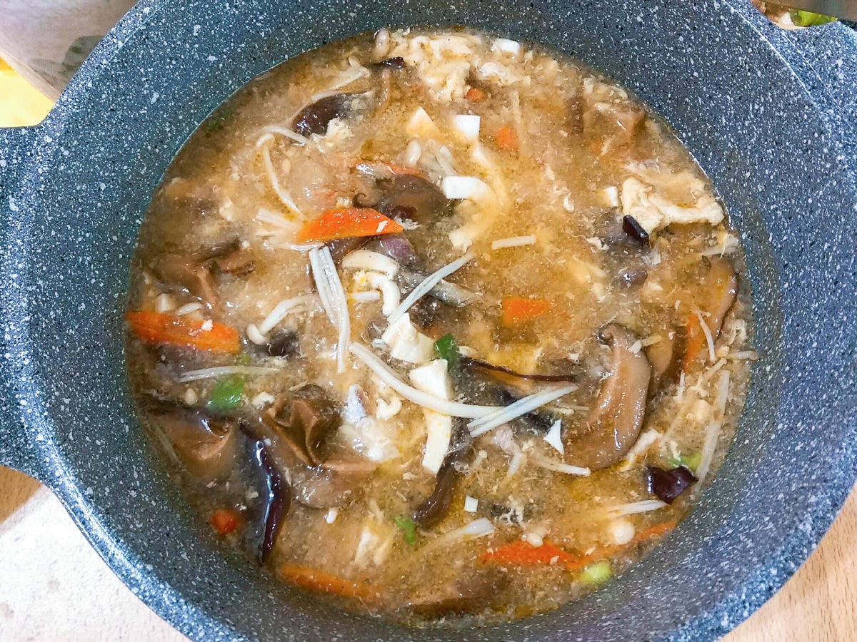 食譜｜壽喜燒牛奶鍋 什錦炊飯 滷肉食譜 neoflam樸石鑄造雙耳鍋一鍋搞定