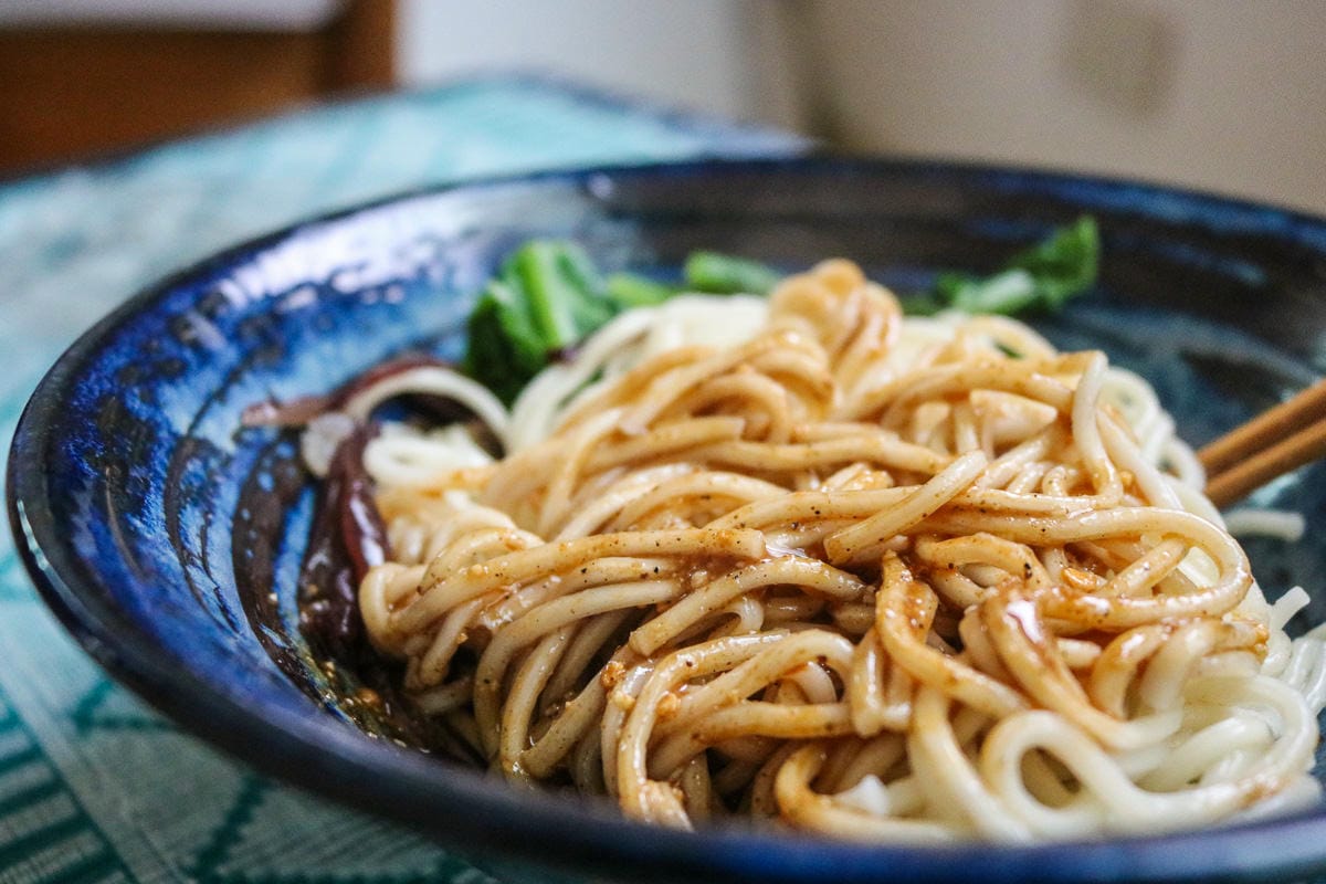 老媽拌麵 老成都擔擔麵 讓美國人瘋狂還賣到缺貨 - 第1張圖 老媽拌麵 老成都擔擔麵 讓美國人瘋狂還賣到缺貨