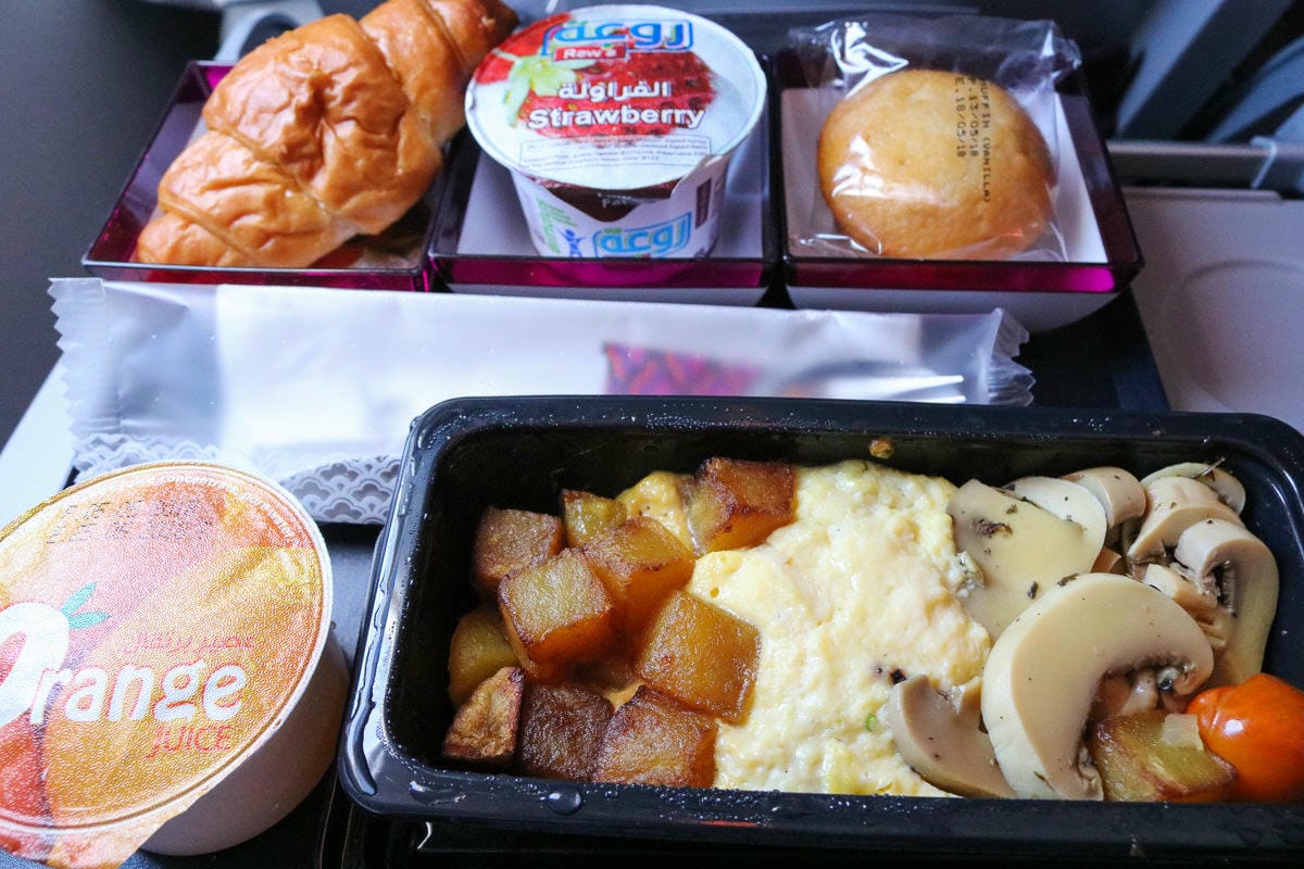 西班牙卡達航空飛歐洲 香港轉杜哈搭乘評價心得