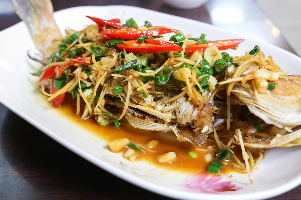 傳統市場 台北天下第一攤部落客推美食 豬腳滷味肉乾快炒太好吃