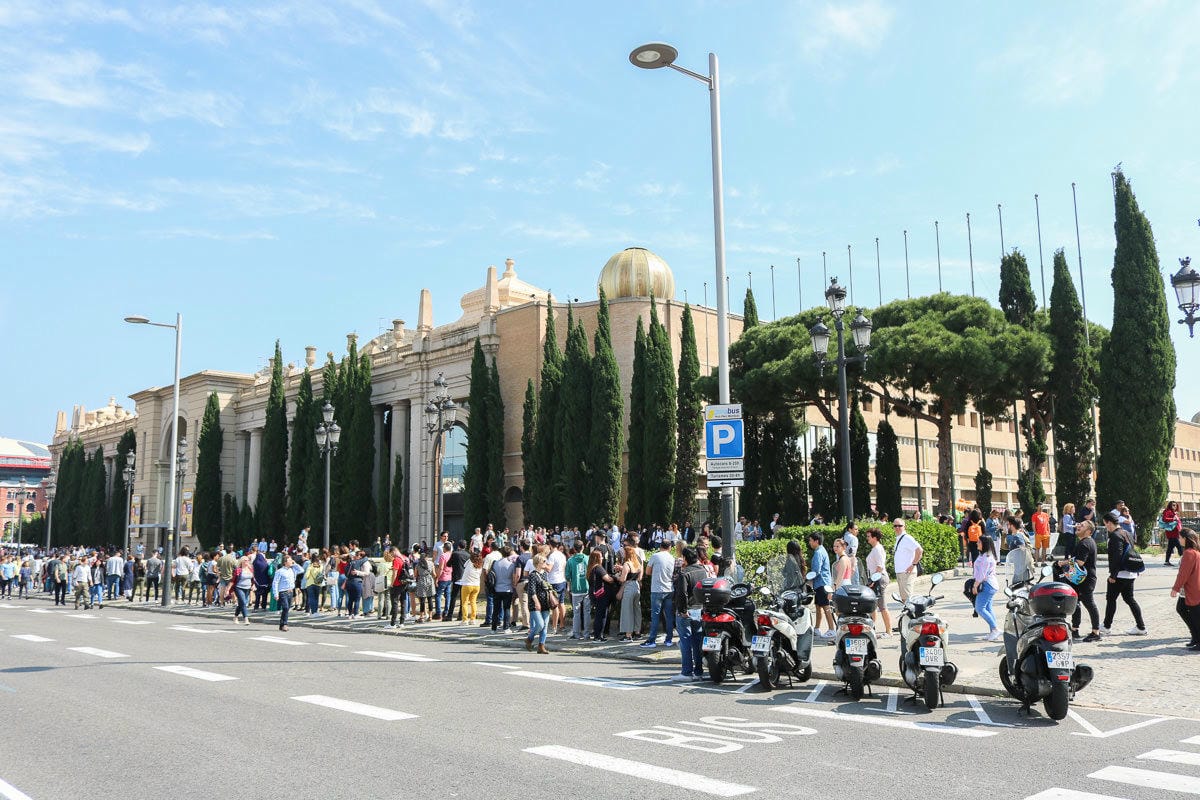 西班牙巴塞隆納瘋狂購物節Radical Market年度特賣