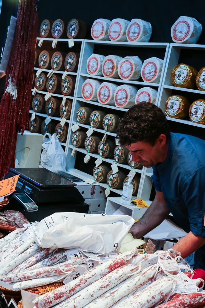 西班牙巴塞隆納瘋狂購物節Radical Market年度特賣