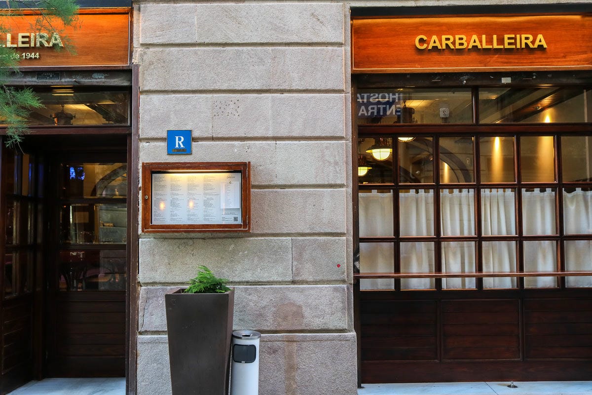 西班牙巴塞隆納海邊吃海鮮燉飯找卡爾巴耶拉Carballeira