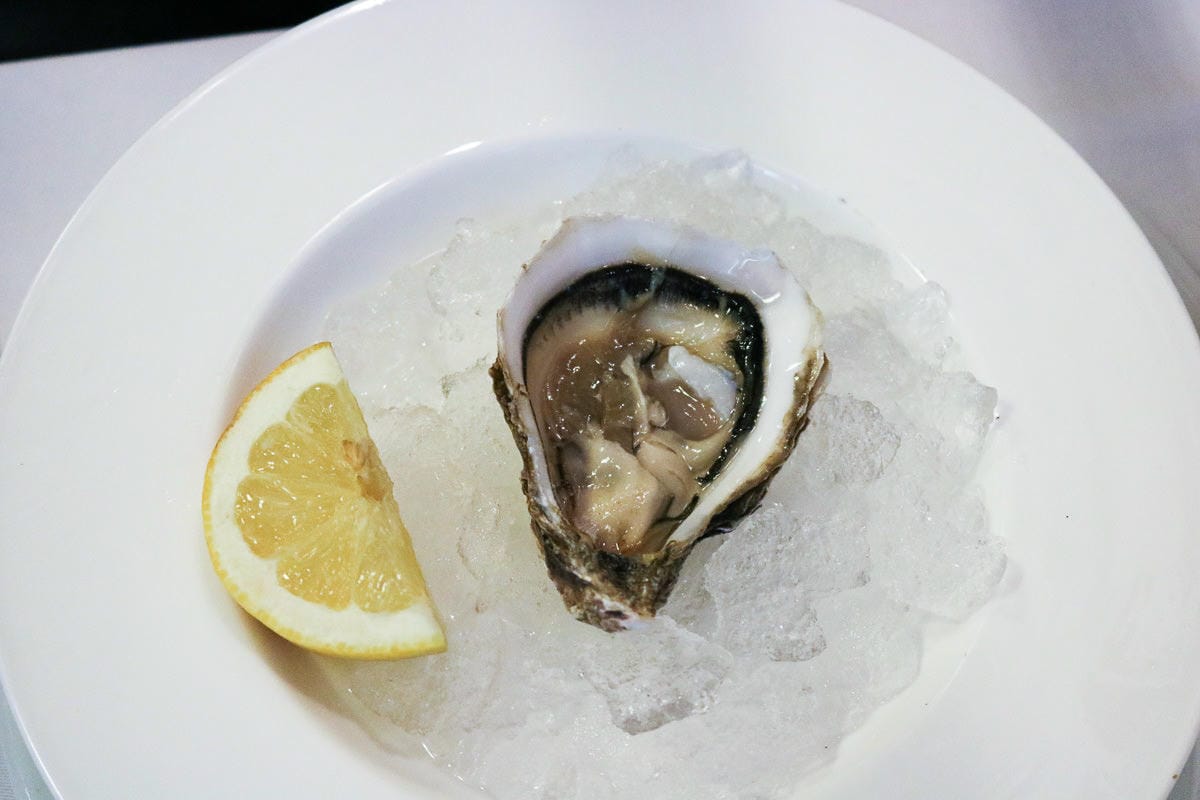 西班牙巴塞隆納海邊吃海鮮燉飯找卡爾巴耶拉Carballeira