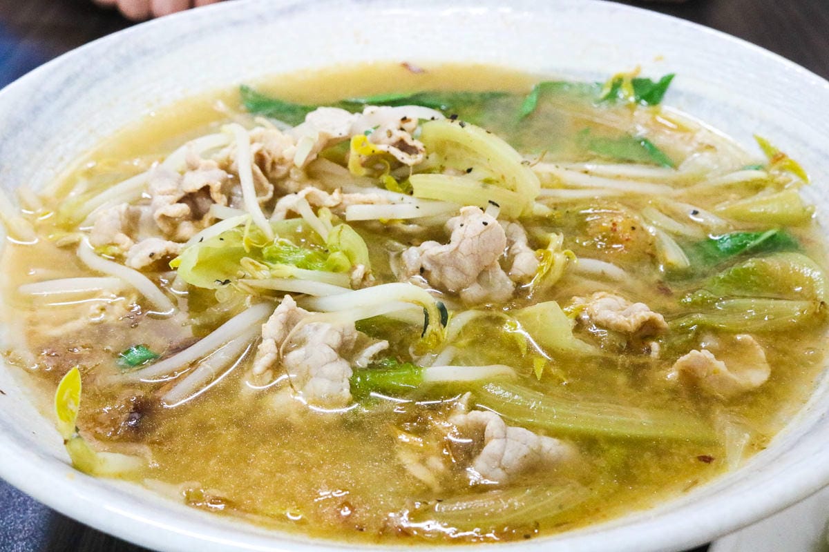 台中長榮桂冠附近越南食堂恩菲 像在家吃飯的南洋小吃 - 第3張圖 台中長榮桂冠附近越南食堂恩菲 像在家吃飯的南洋小吃