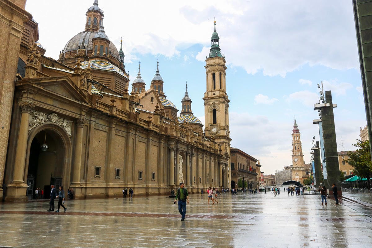 西班牙薩拉戈薩交通景點旅館餐廳自助路線攻略