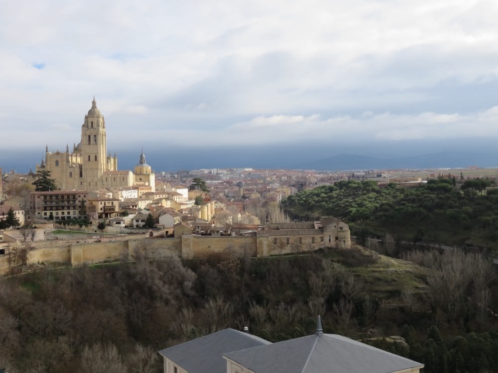 馬德里近郊路線 世界遺產景點托雷多 薩拉曼卡 塞哥維亞交通路線