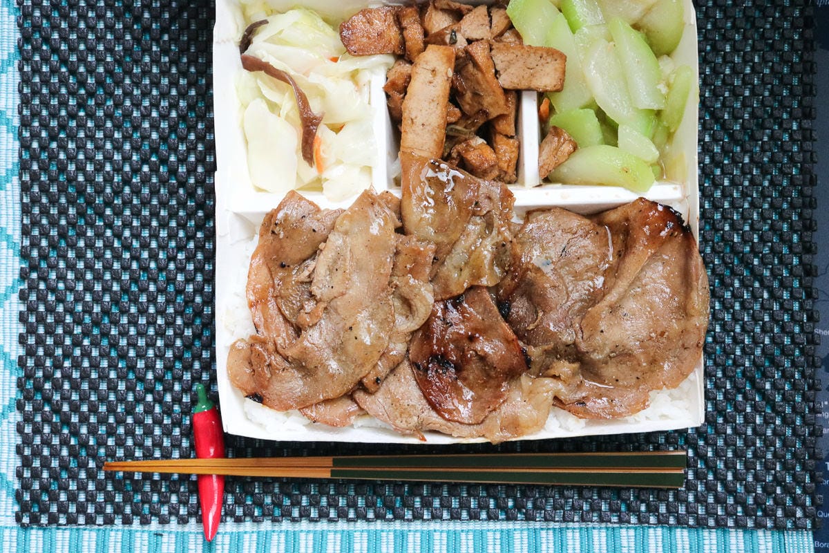 內湖烤肉便當東湖阿杜串燒烤肉飯 推鹹豬肉