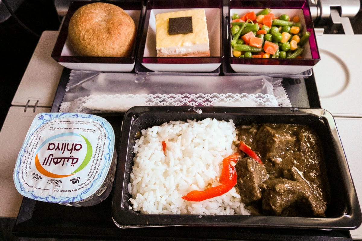 香港轉機 卡達航空 用餐不容易國泰誤餐餐券好難拿