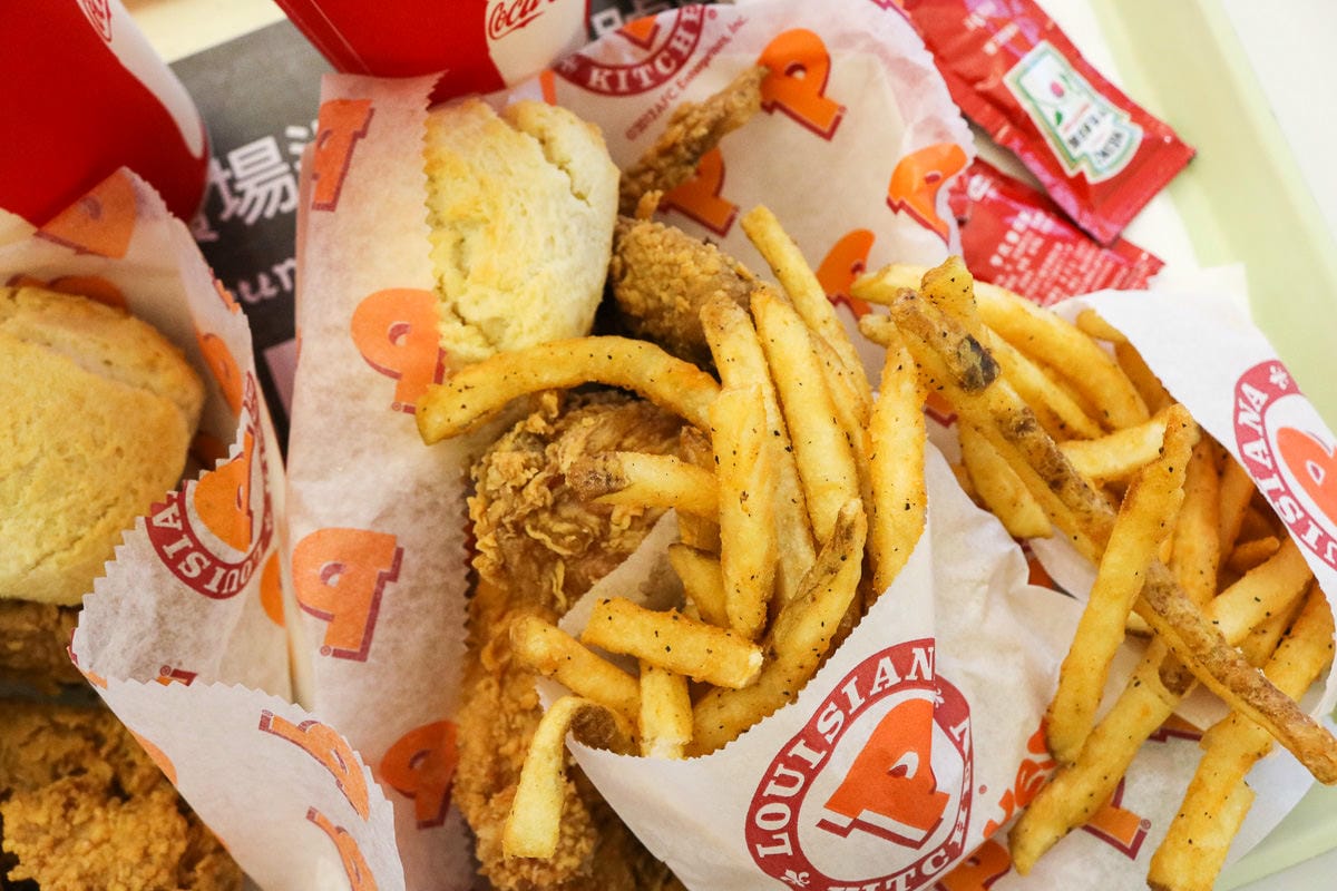 香港轉機 卡達航空 用餐不容易國泰誤餐餐券好難拿