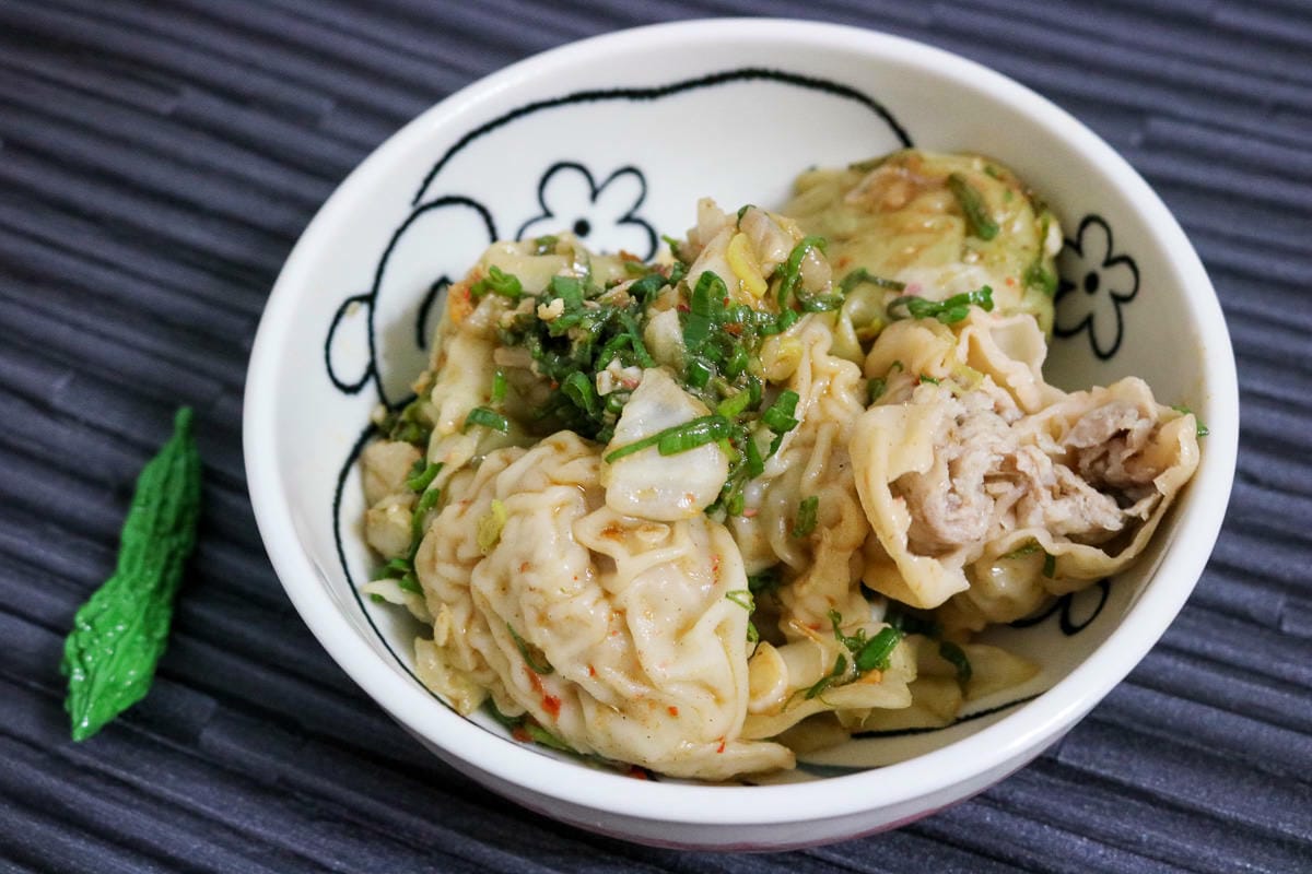 內湖737宵夜麻辣臭豆腐炒手 湖涂私房料理