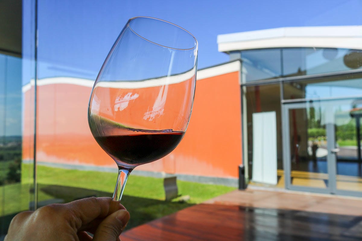 巴塞隆納酒莊一日遊跟著專業喝Cava葡萄酒