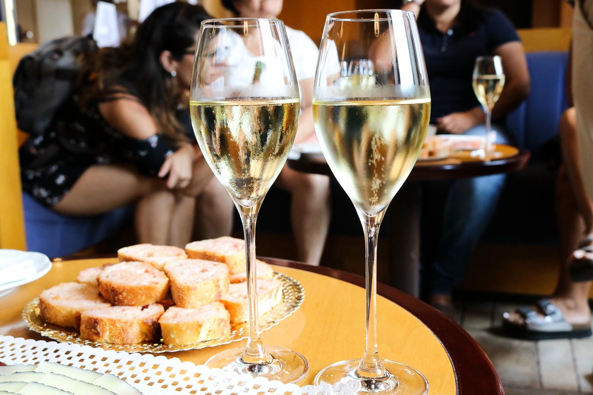 巴塞隆納酒莊一日遊跟著專業喝Cava葡萄酒