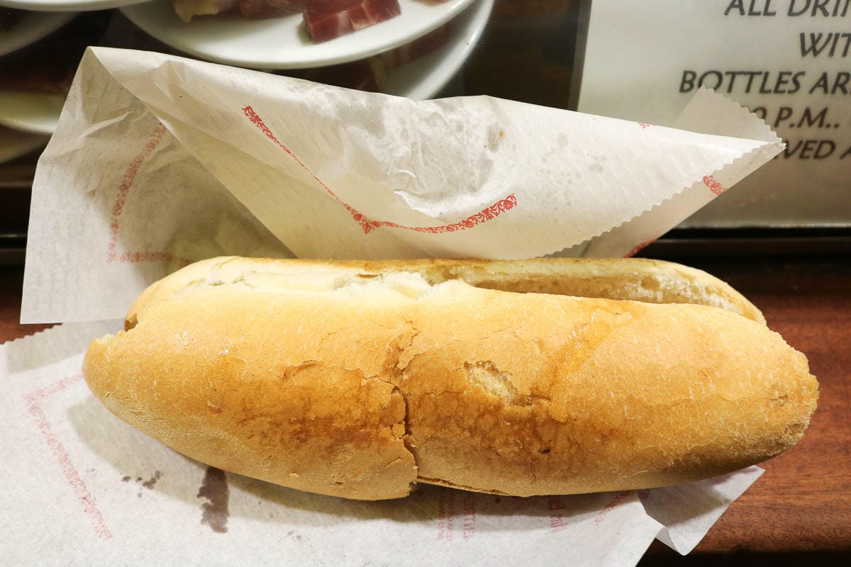 巴塞隆納美食 酒吧粉紅Cava搭配現煎肉腸La Xampanyeria - 第7張圖 巴塞隆納美食 酒吧粉紅Cava搭配現煎肉腸La Xampanyeria