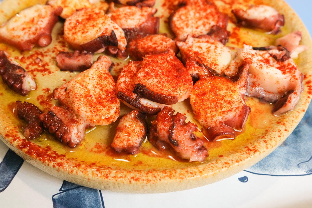 巴塞隆納美食La Paradeta海鮮熱炒便宜大碗