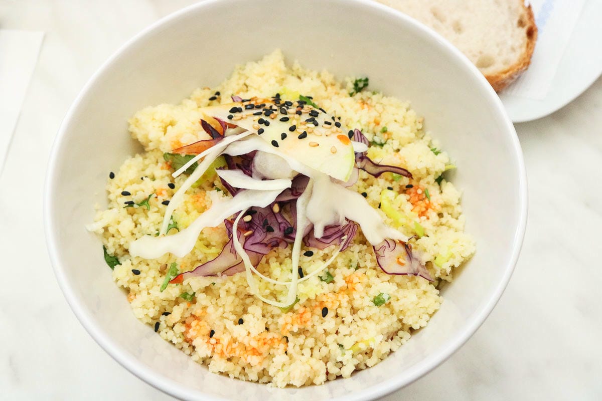 巴塞隆納美食EL CASAL酒吧每日特餐烤豬腿太威