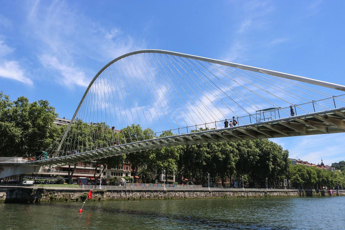 畢爾包自助 古根漢美術館景點交通住宿美食(附石原聰美買帽地點 - 第9張圖 畢爾包自助 古根漢美術館景點交通住宿美食(附石原聰美買帽地點
