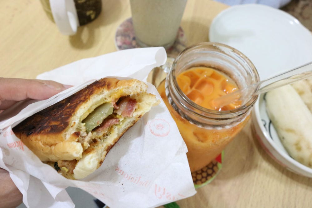 內湖早餐OH YA BBQ炭烤吐司最強美食，碳烤土司江南街之冠