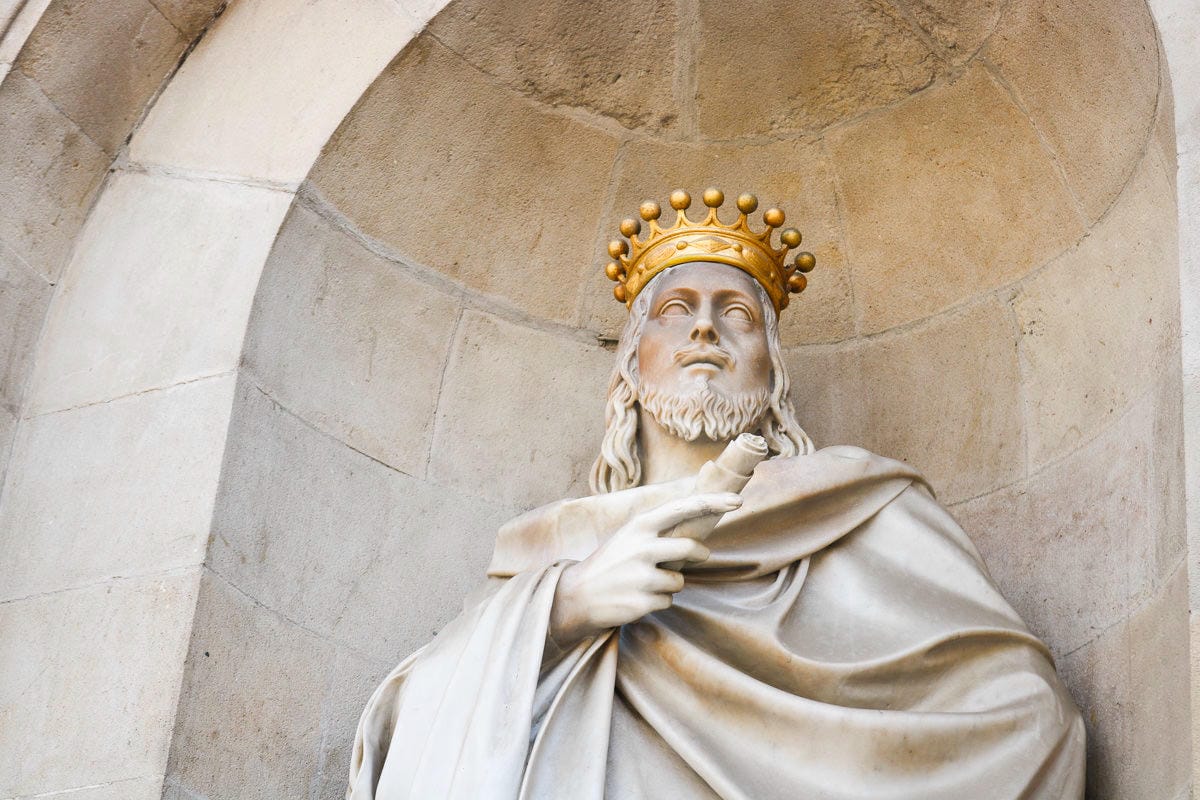 巴塞隆納景點 巴塞隆納市政廳 華麗得無法想像