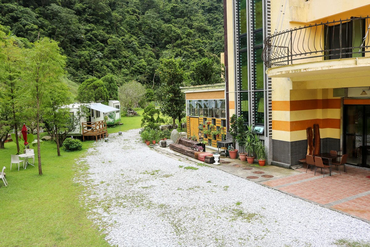 新北馥麗欣咖啡有如遊樂場！世外桃源推薦秘境