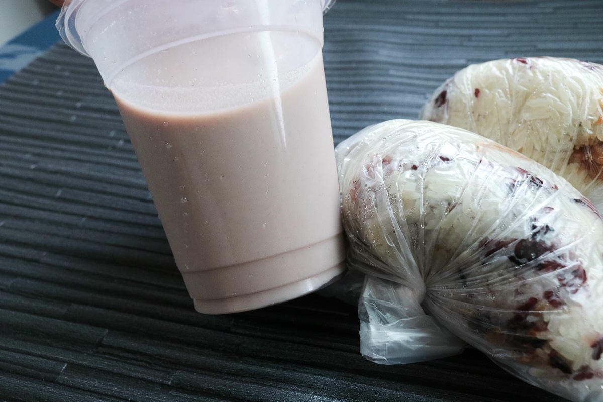 內湖早餐 米酋長飯團來自花蓮自產好米 招牌飯糰雙鬆好吃