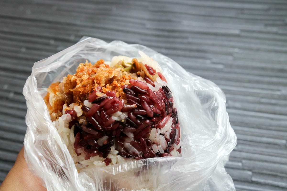 內湖早餐 米酋長飯團來自花蓮自產好米 招牌飯糰雙鬆好吃