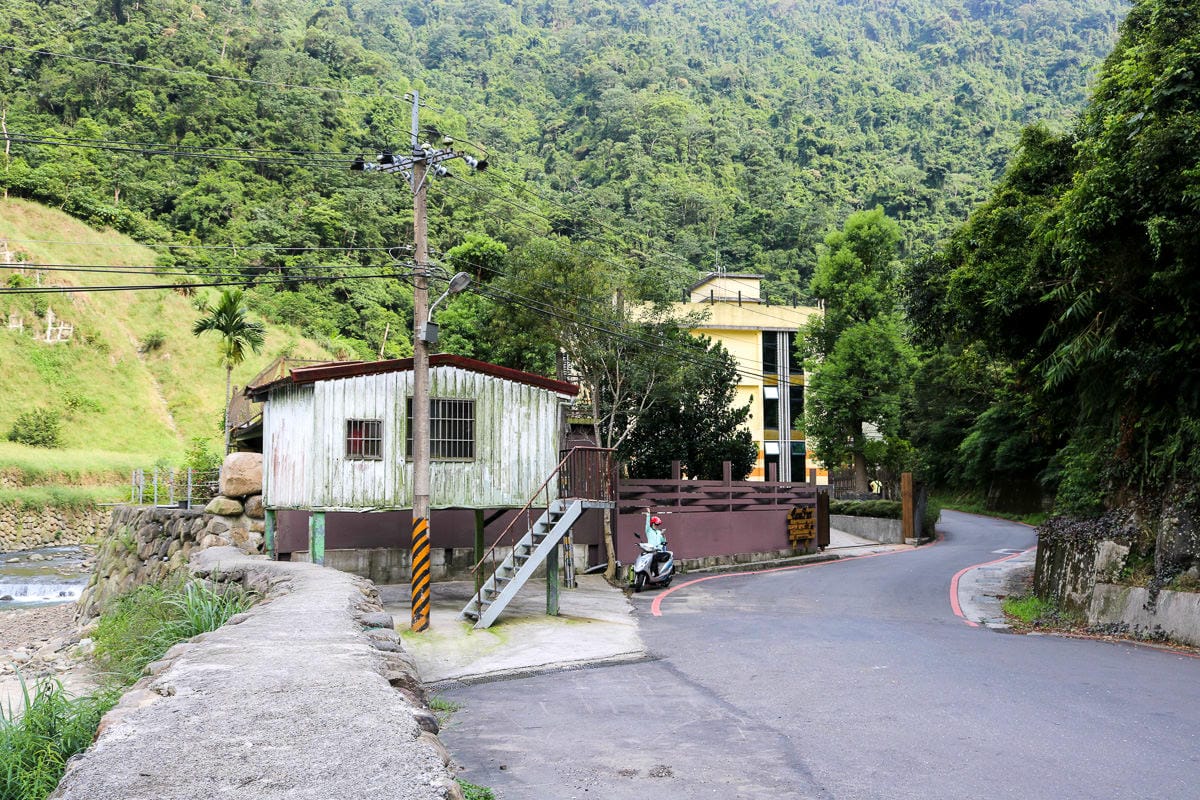 新北馥麗欣咖啡有如遊樂場！世外桃源推薦秘境