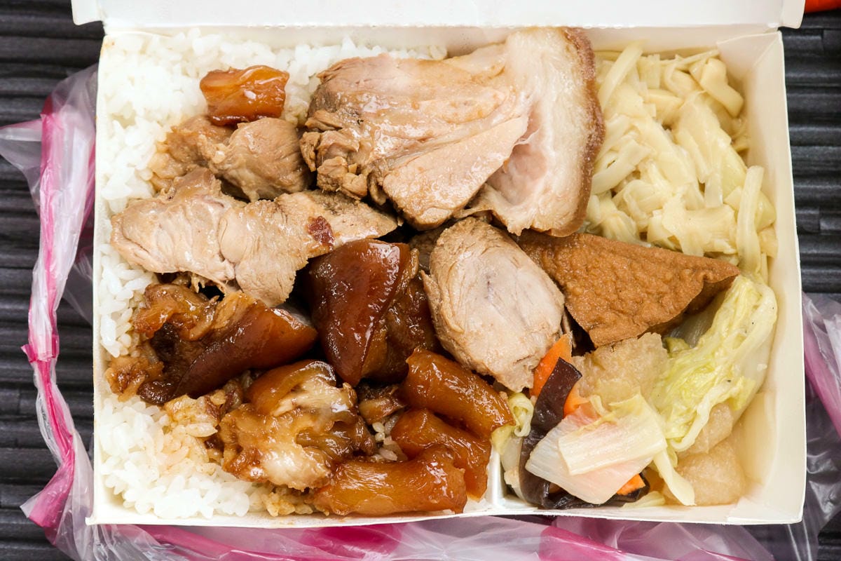 台北豬腳推薦!木新市場巧味豬腳,騎再遠都願意 - 第4張圖 台北豬腳推薦!木新市場巧味豬腳,騎再遠都願意